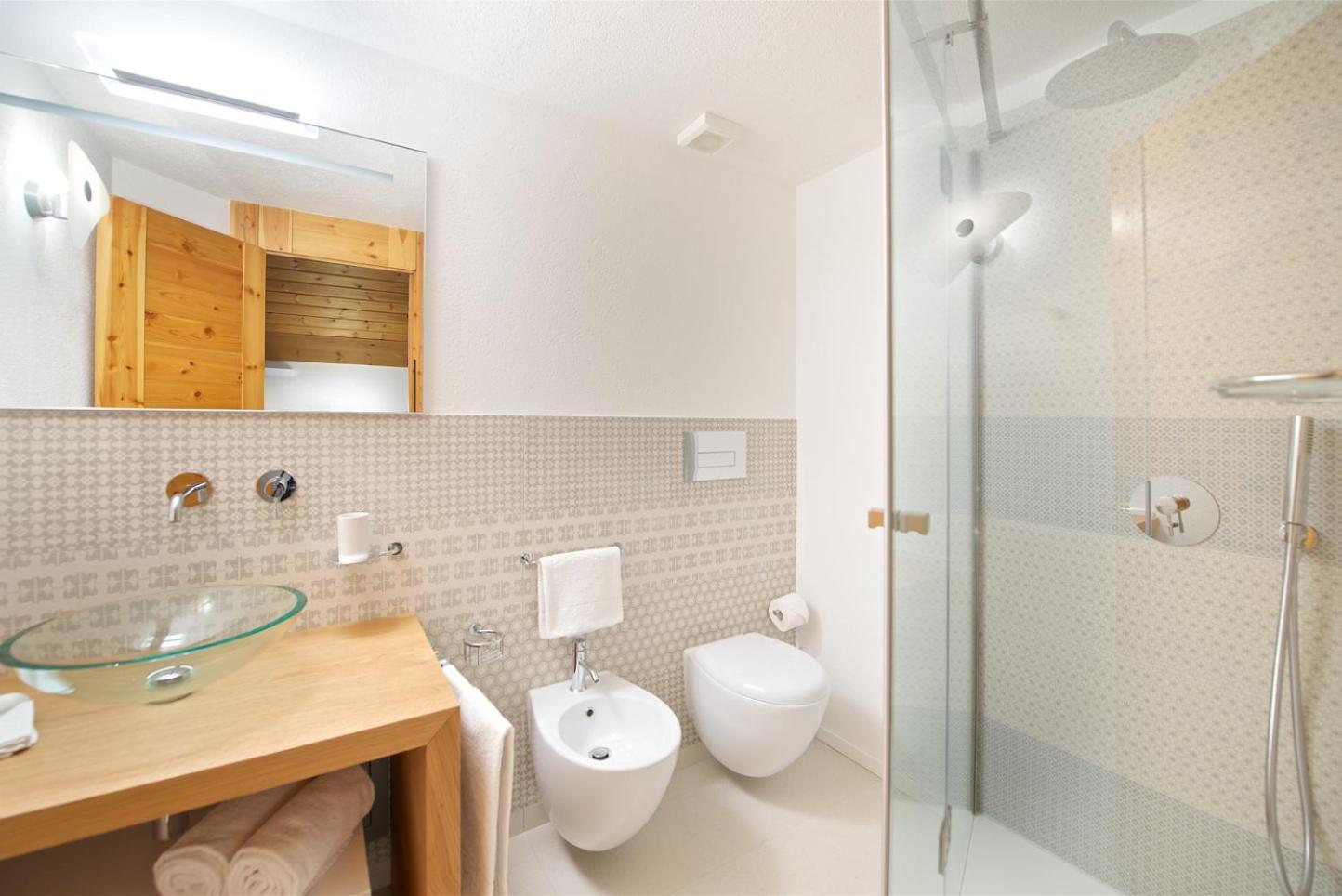 Schweizerhof Ferienwohnungen Lenzerheide 1 Phòng bức ảnh
