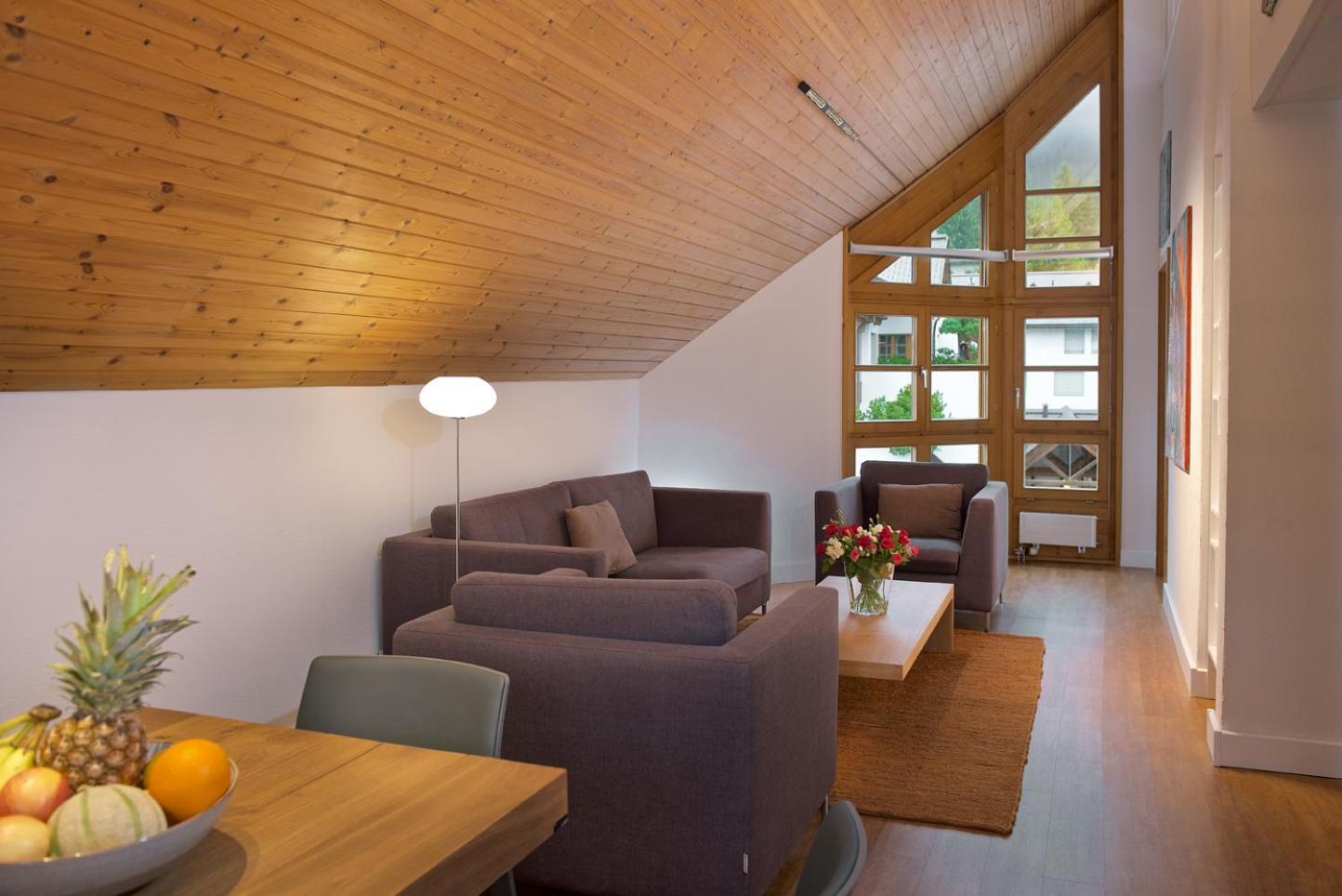 Schweizerhof Ferienwohnungen Lenzerheide 1 Phòng bức ảnh